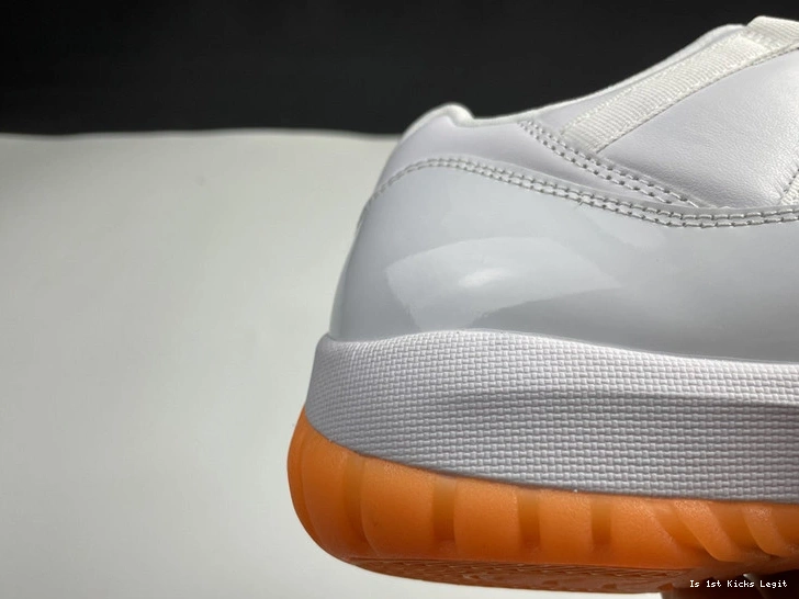 “Citrus  WMNS 11 Air AH7860-139 Jordan Low 0326